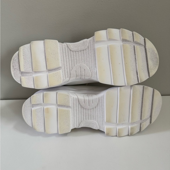 Disney Mickey & Minnie Mouse Chunky White Sneakers - Picture 5 of 5